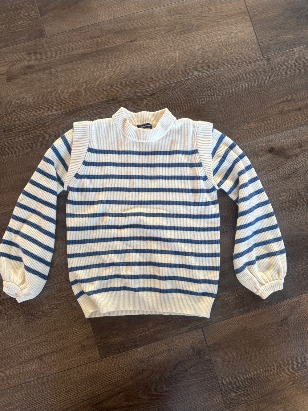 Striped Crewneck Sweater in White & Light Blue
